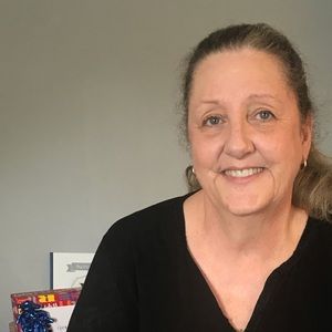 Meet your Posher, Suzanne